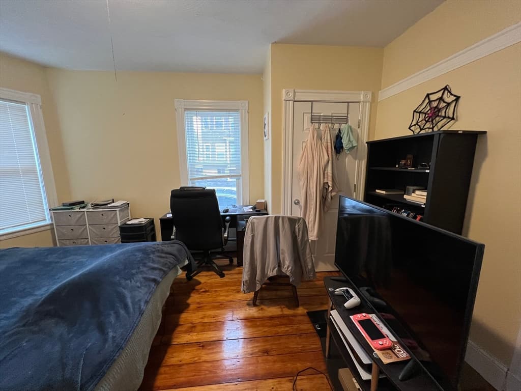 2 Gilson Terrace #1 photo 5