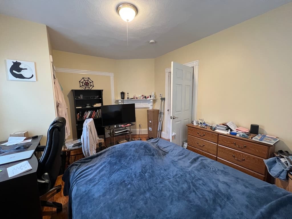 2 Gilson Terrace #1 photo 4