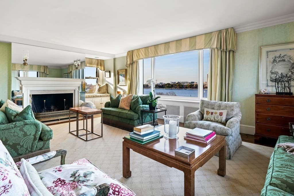 282 Beacon Street #6 photo 3