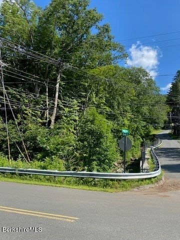 0 River Road