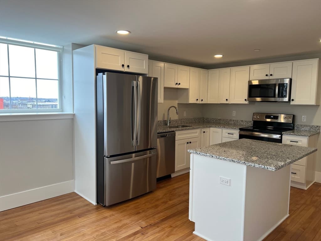 34 St Joseph Street #42 photo 3
