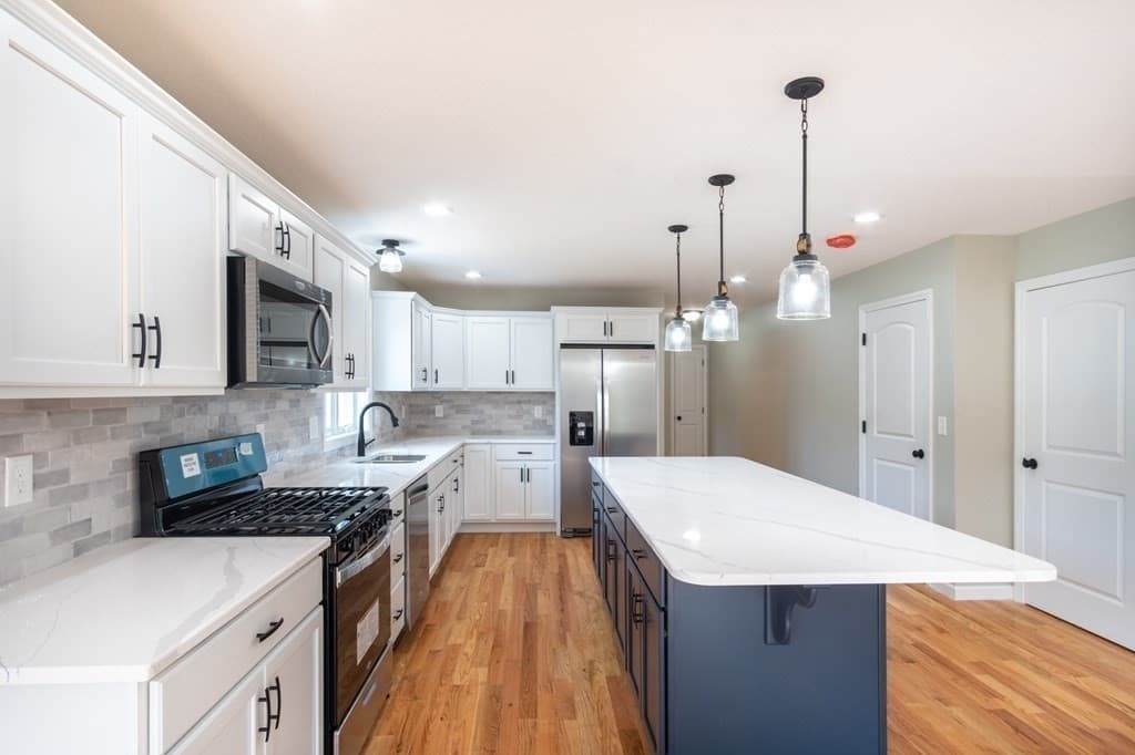 44 Crestwood Street photo 3