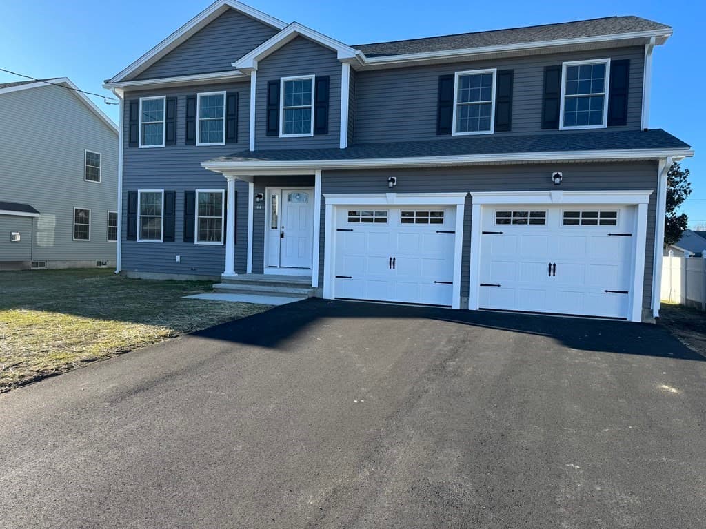 44 Crestwood Street