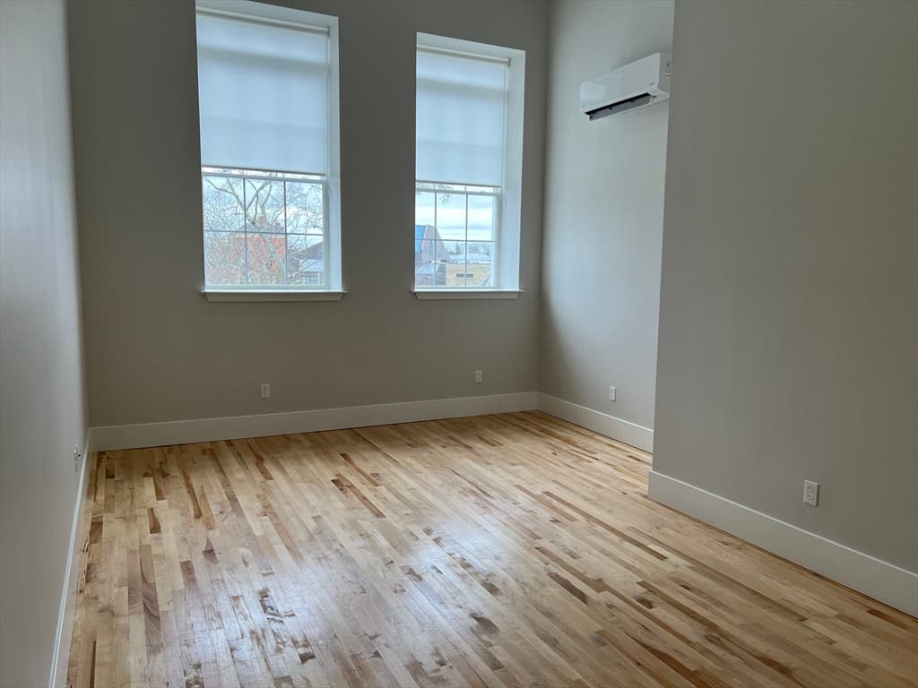 34 St Joseph Street #43 photo 3
