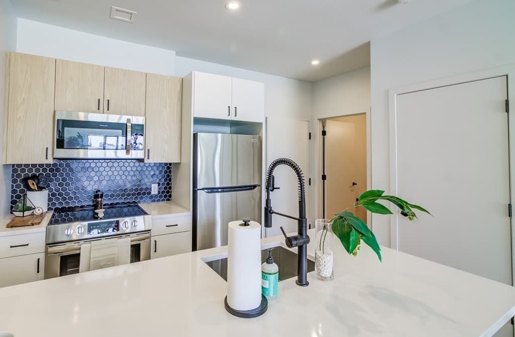 75 Baldwin Street #621 photo 4