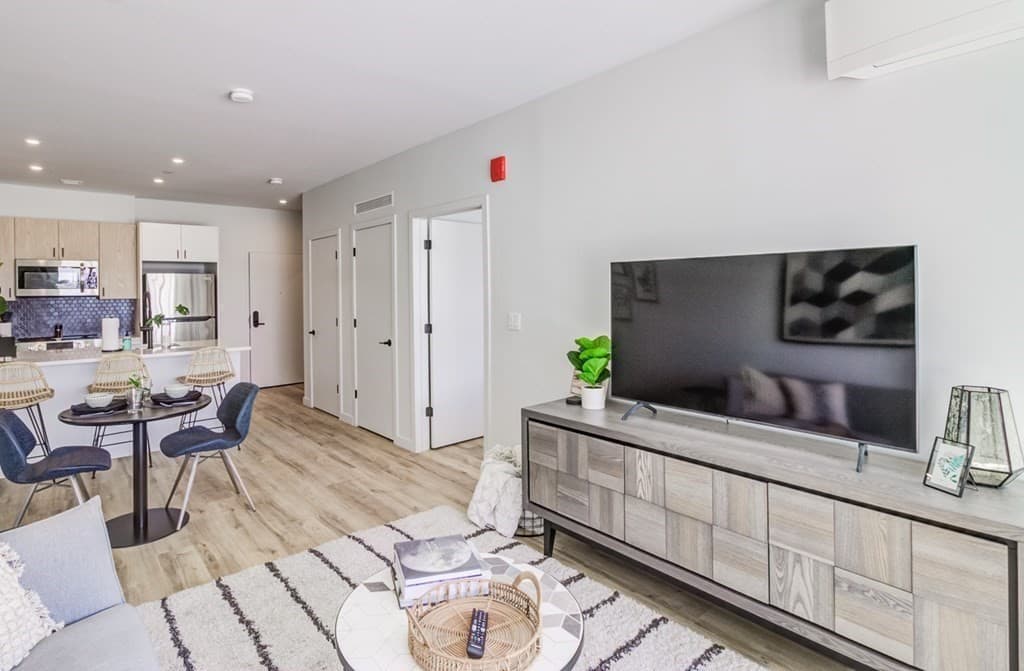 75 Baldwin Street #221 photo 3
