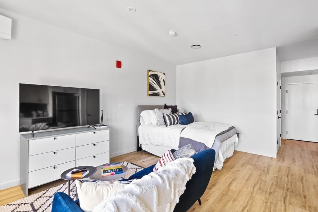 75 Baldwin Street #426 photo 5