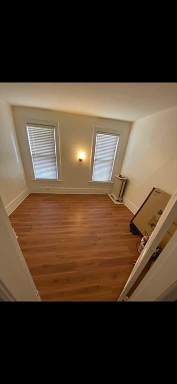 27 Salem St #2 photo 5