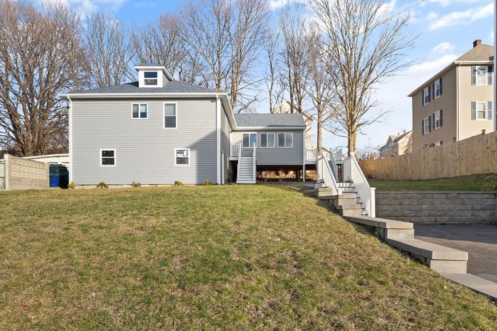 56 Liberty St photo 3
