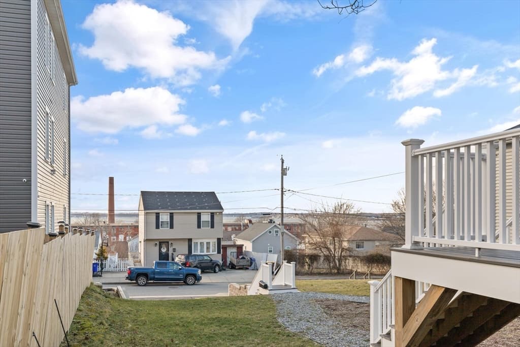 56 Liberty St photo 5