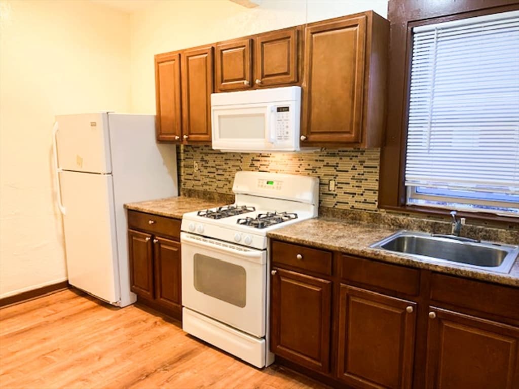 436 Warren Ave. #2 photo 2