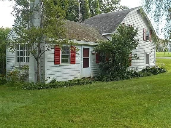 220 Washington St photo 5