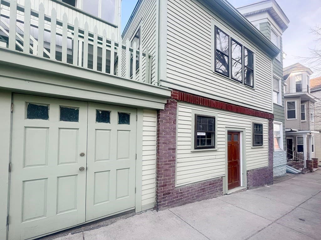 124-128 Marion Street #1 photo 4