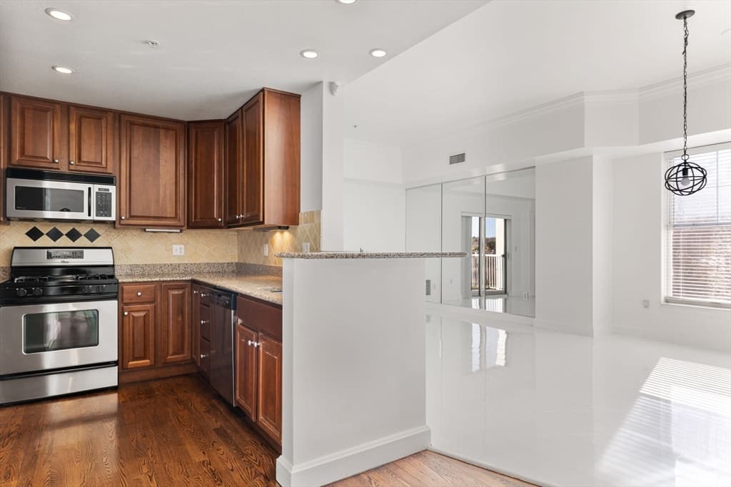 36 Village Road #715