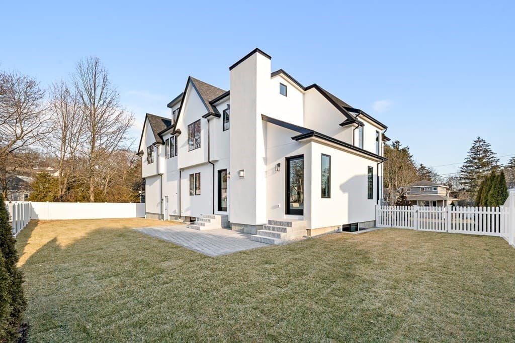 87 Clifton photo 4