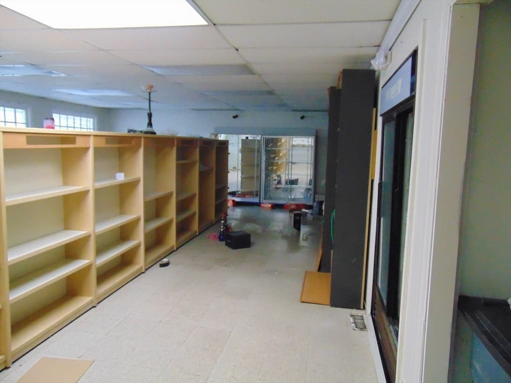 490 W Main St #2 photo 3