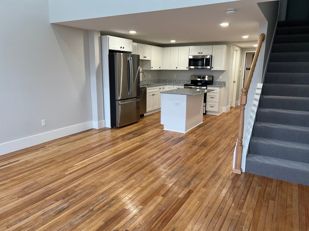 34 St Joseph Street #44 photo 3