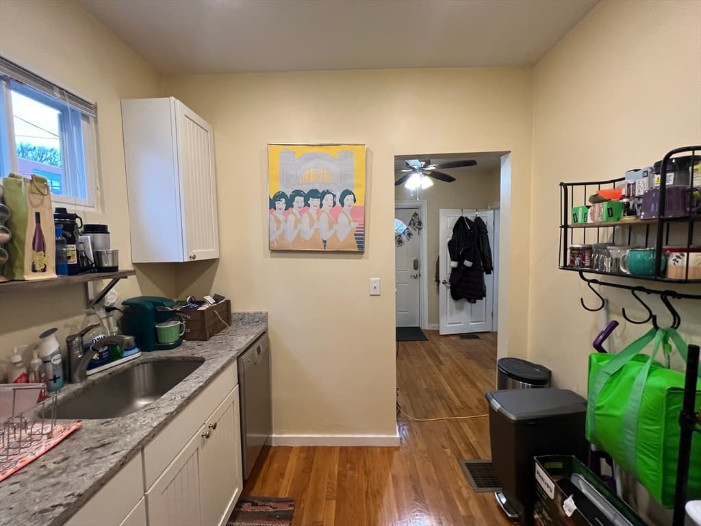 2 Otis St #R