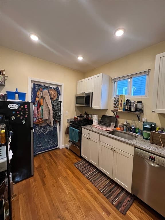 2 Otis St #R photo 5