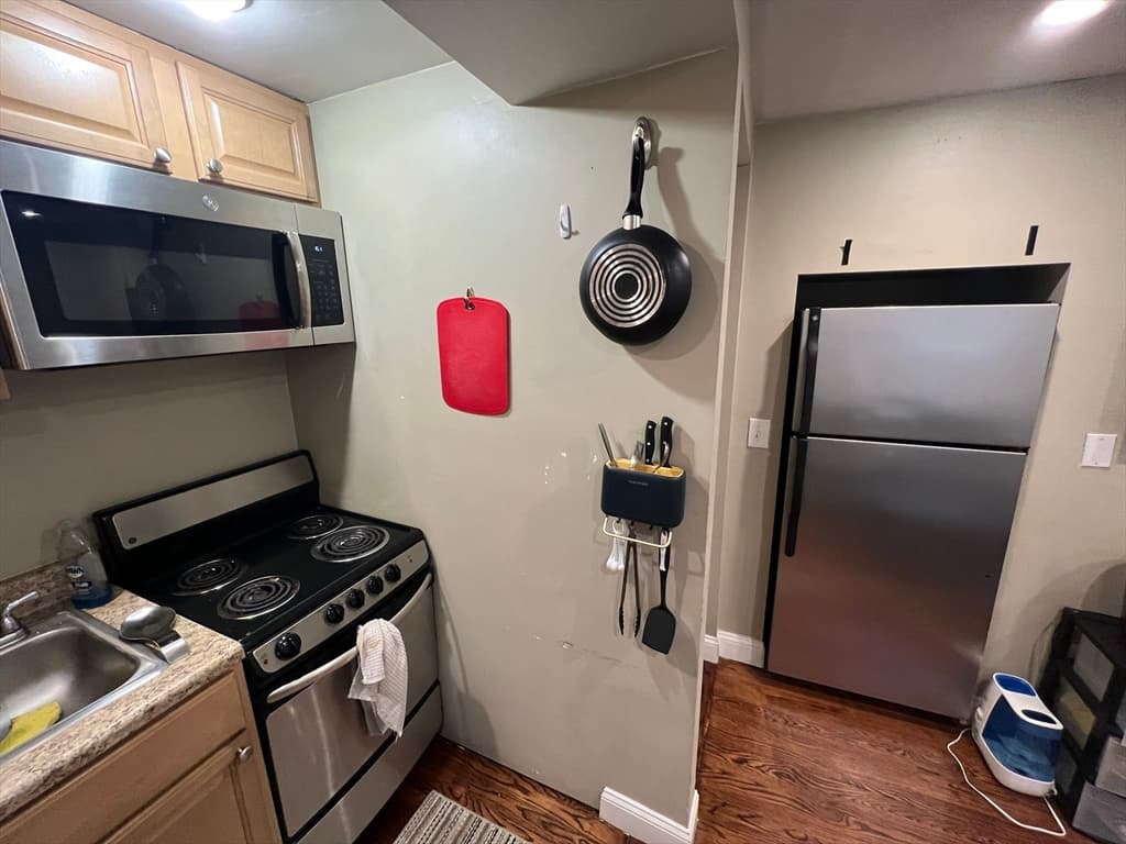 735 Somerville Ave #2 photo 5