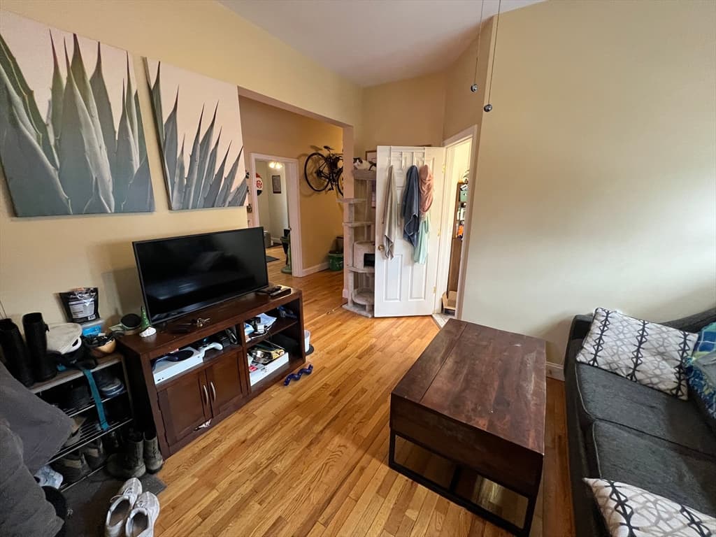 1 Victoria St #1A