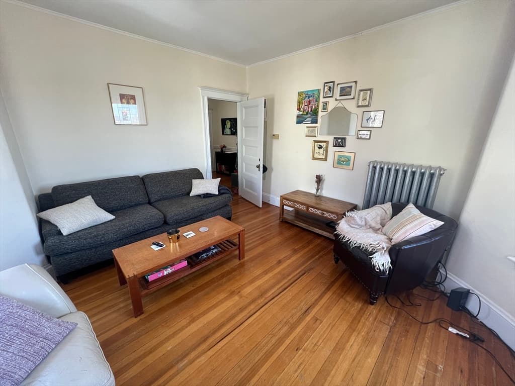 51 Ibbetson St #3 photo 4