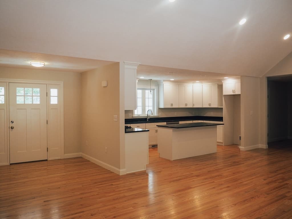 24 Jacobs Well Road photo 5