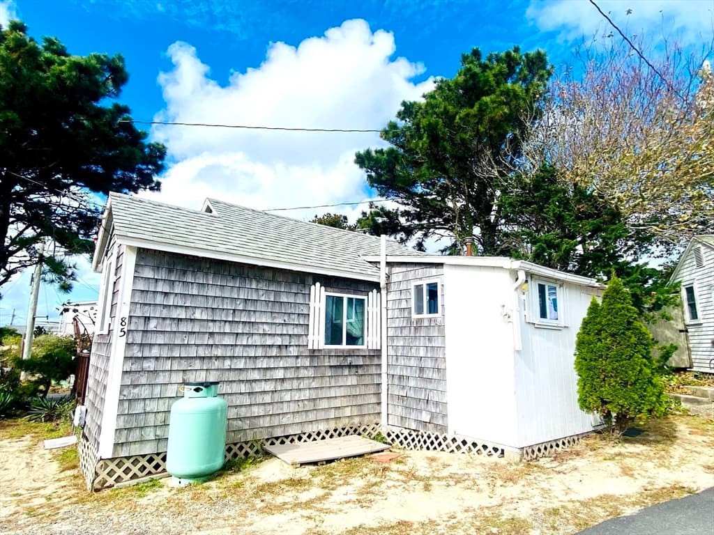 241 Old Wharf #85 photo 5