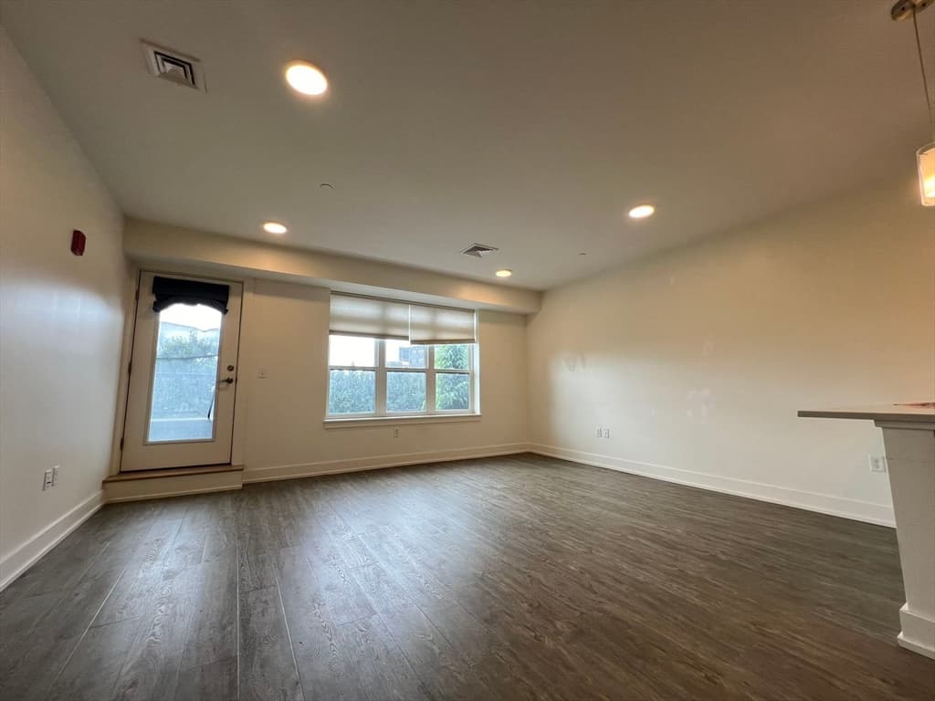 20 Penniman Rd #201 photo 2