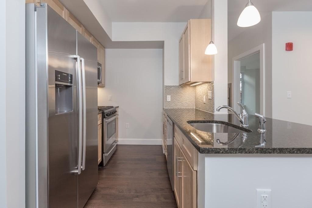 1501 Commonwealth Ave #404 photo 2