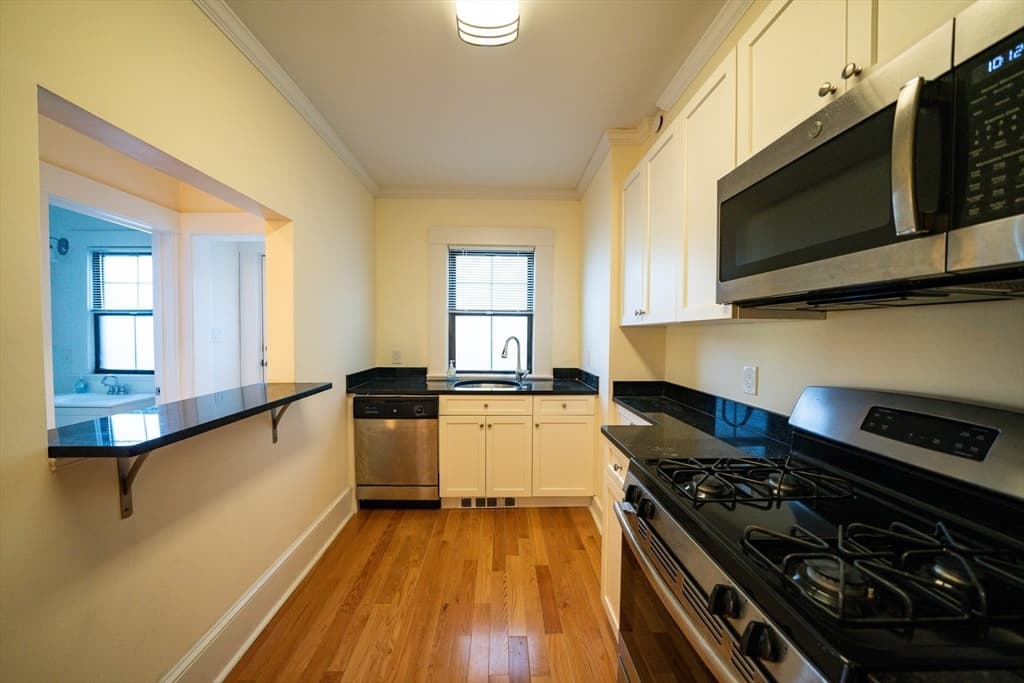 219 Commonwealth Ave #12