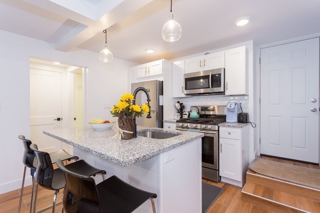 30 Putnam St #R photo 4