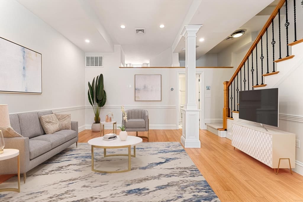 126 G St #1 photo 3