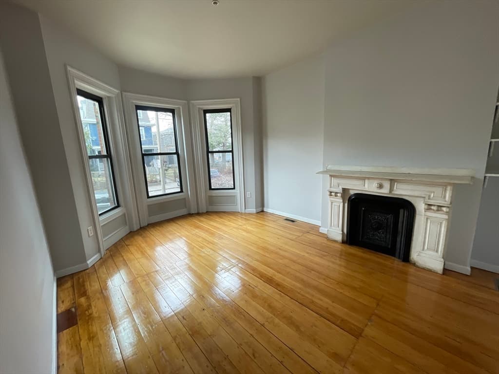 18 Perrin St #1 photo 2