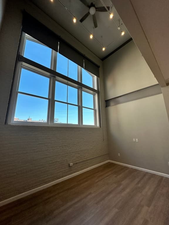6 Chatham Street #304 photo 2