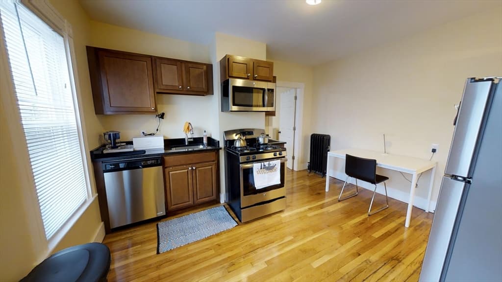 5-7 Blake St #1 photo 5