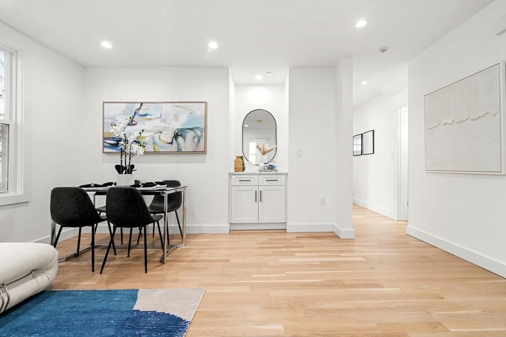 63 Oak St #1 photo 4