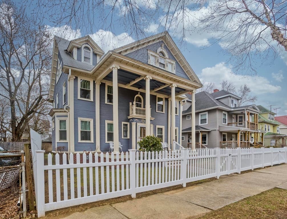 57 Westford Avenue photo 4