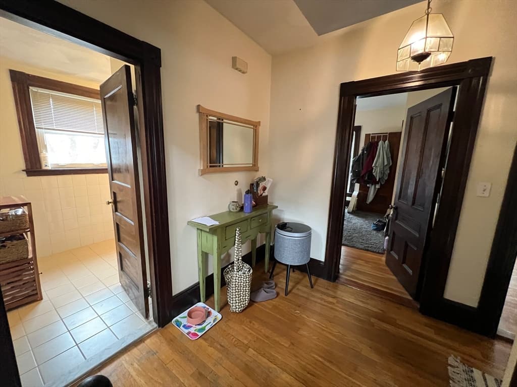 211 Holland St #2 photo 4