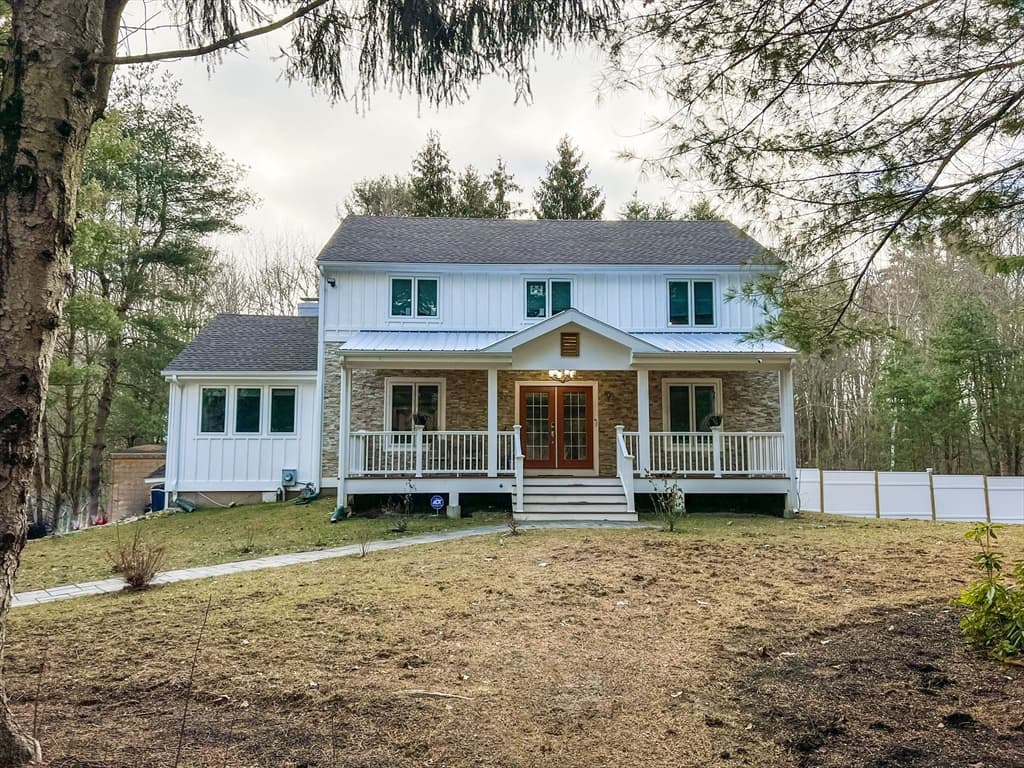38 Vega Rd