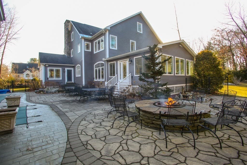 223 Cardinal Way
