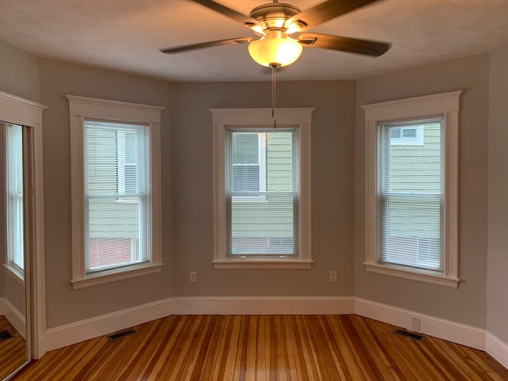 307 Highland Ave #1 photo 4