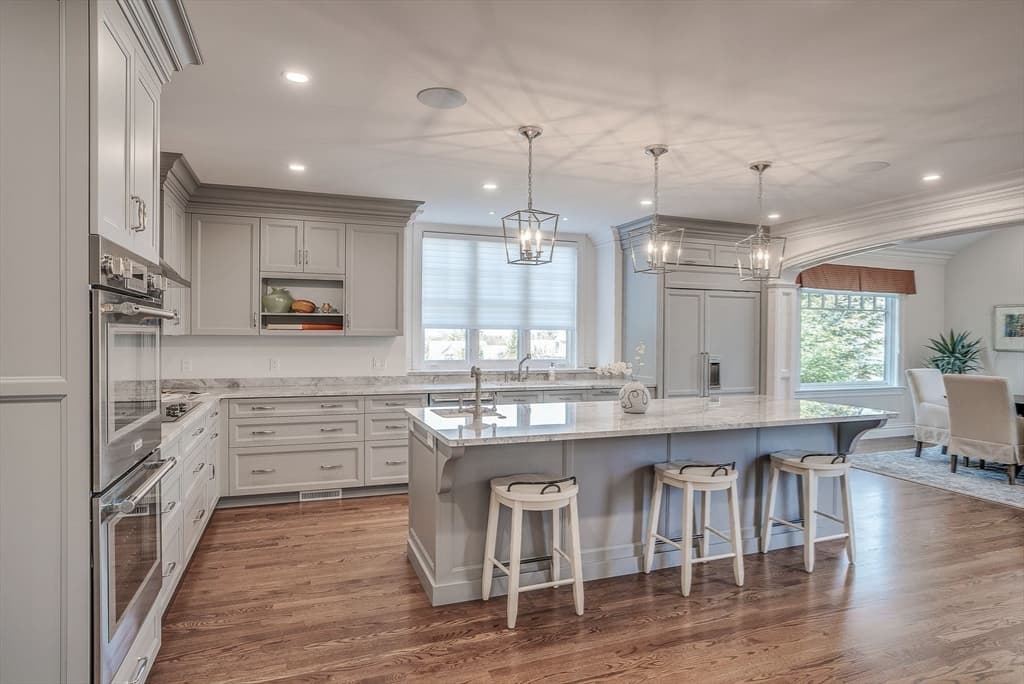23 Pine Summit Circle