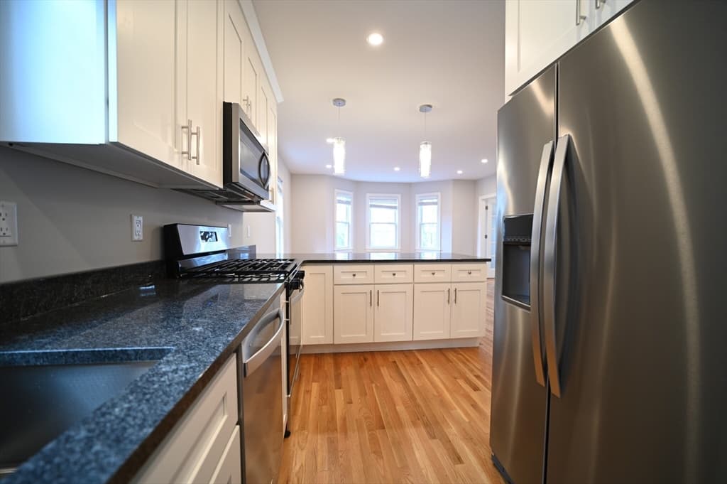 19 Roberts Street #3
