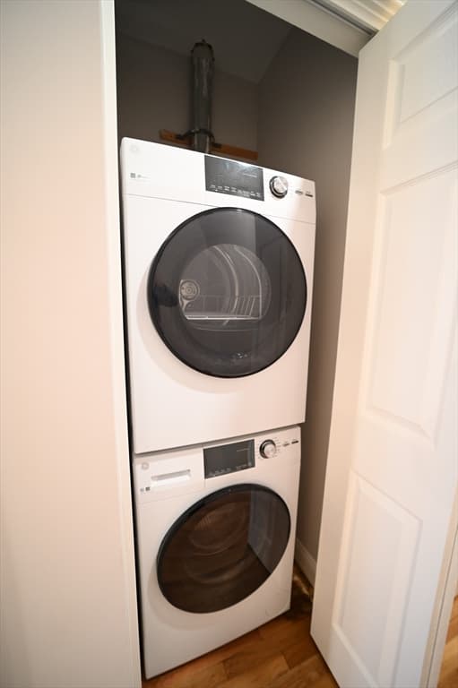 19 Roberts Street #3 photo 5
