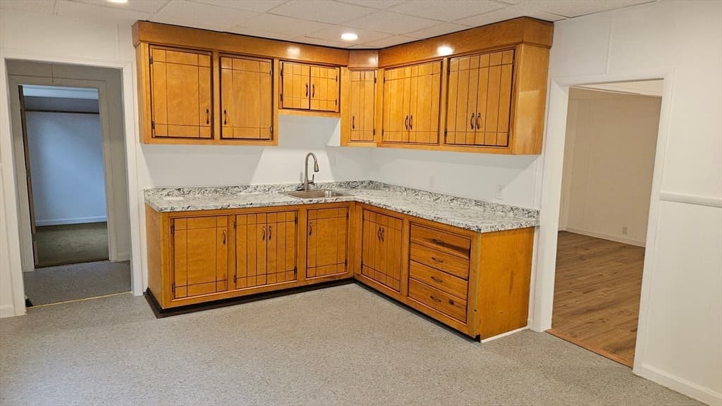 47 Lansing Pl photo 3