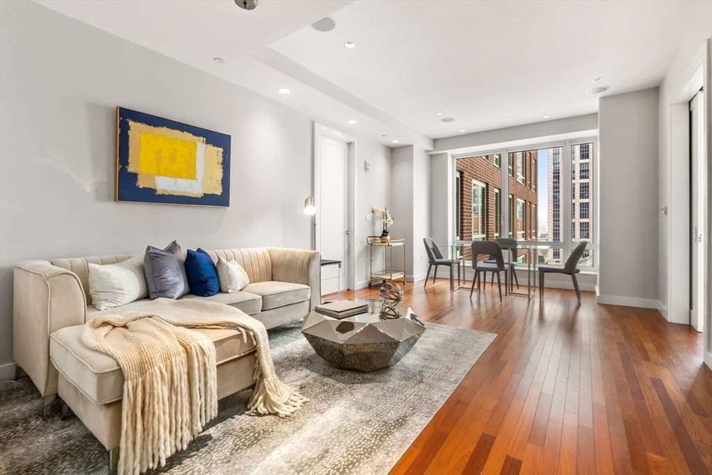 400 Stuart Street #16A