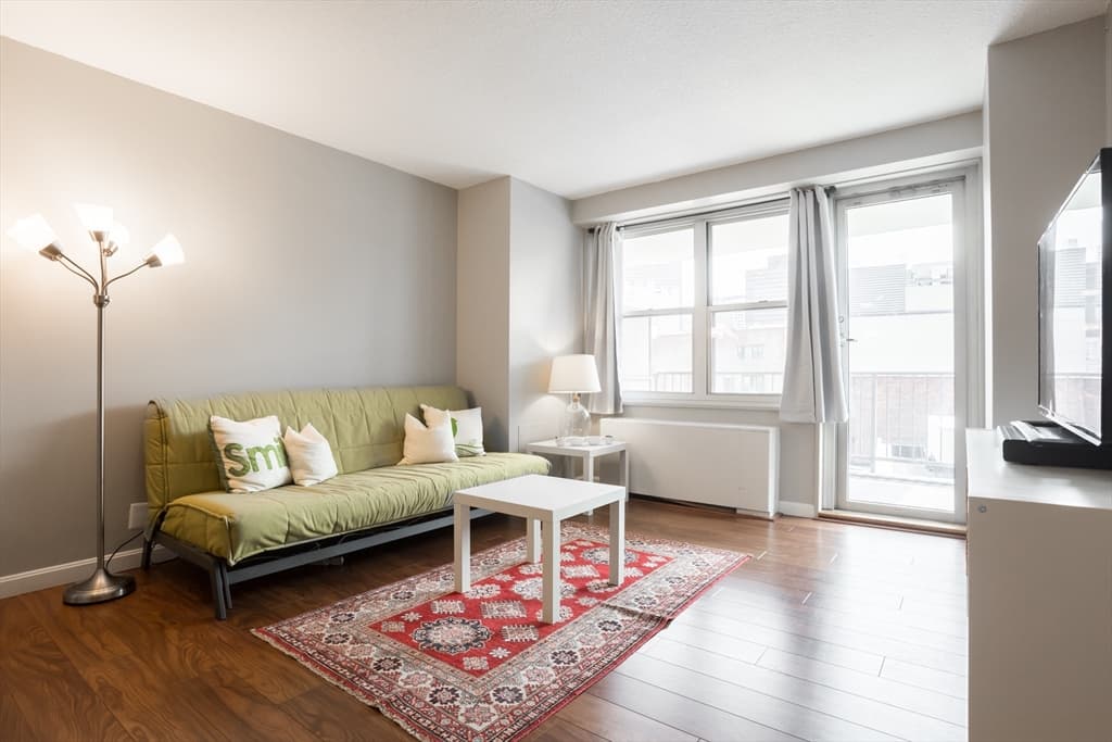 151 Tremont St #11U