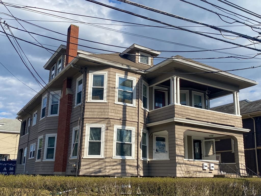45 Lyman St #2 photo 2
