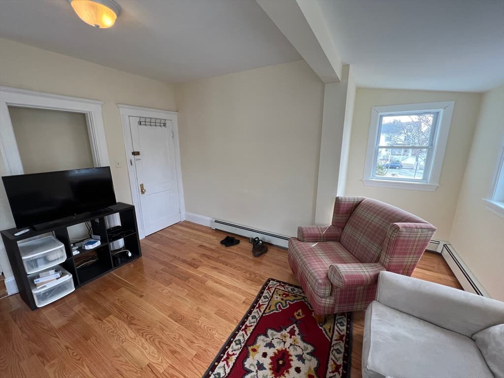 11 Burnham St #3 photo 2